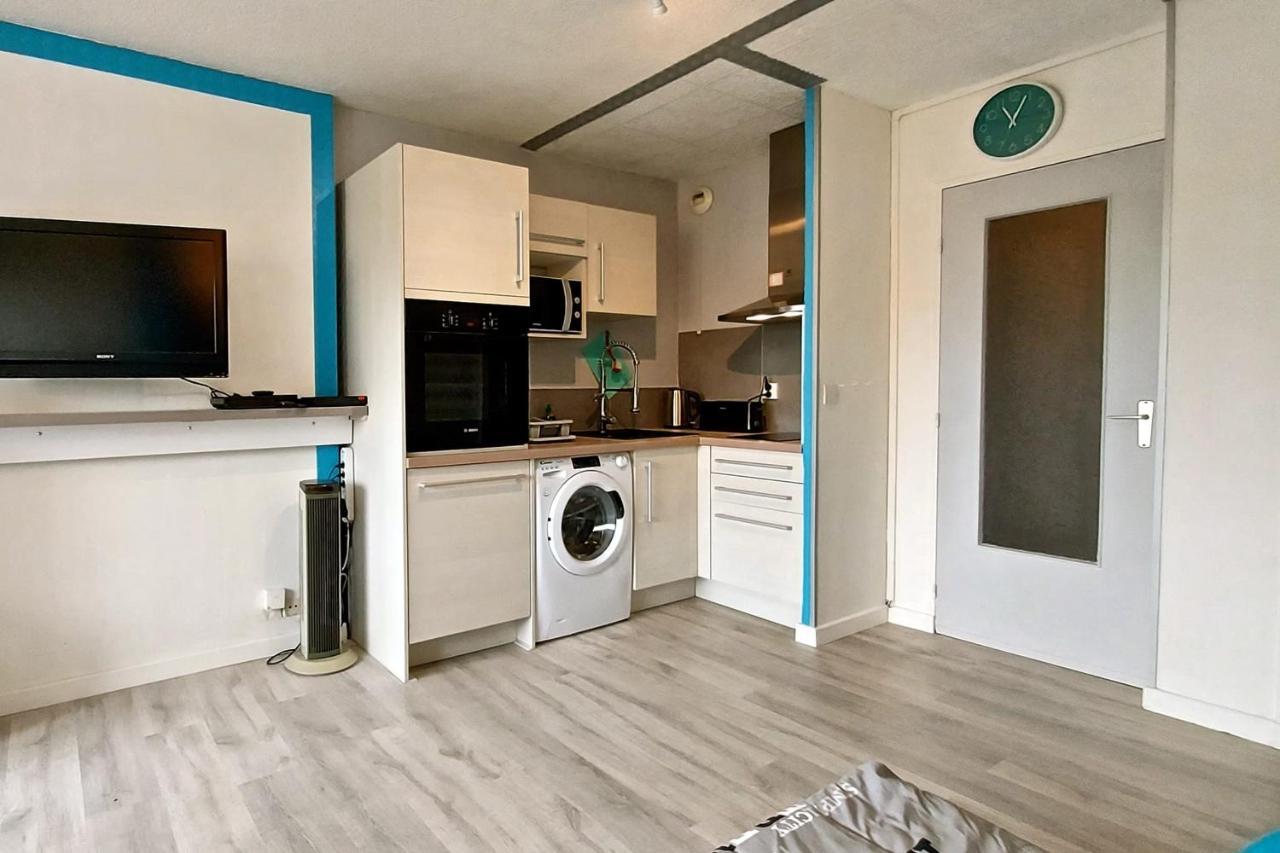 Hypercenter 27 M With Wifi And Shared Pool Fréjus Exterior foto